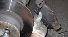 Замена тормозных колодок и дисков на BMW E36