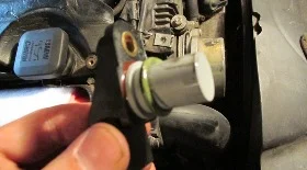 Замена датчика распредвала на BMW E39