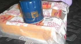 Замена масляного и воздушного фильтра на Citroen C4