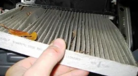 Замена салонного фильтра Хендай Акцент