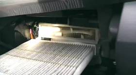 Замена салонного фильтра Mitsubishi Lancer 10