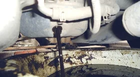 Замена масла в двигателе Nissan Maxima 4