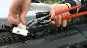 Снятие и ремонт дворников на Opel Vectra B