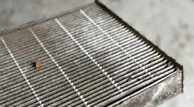 Замена салонного фильтра Renault Duster