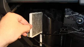 Замена салонного фильтра Хендай Гетц