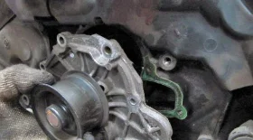 Замена водяной помпы на Audi A8
