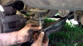 Замена нижнего рычага задней подвески Ford Explorer