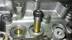 Замена направляющих втулок на ВАЗ-2101