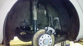 Замена заднего амортизатора на Шкода Октавия