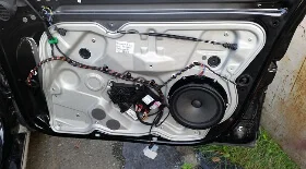 Снятие карты двери и установка универсального концевика на Skoda Octavia