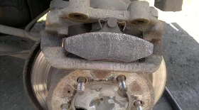 Замена колодок заднего тормоза на Ssang Yong Kyron