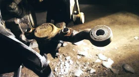 Замена нижних шаровых на Toyota MARK II 