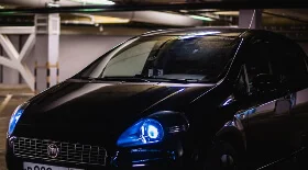 Замена лампочки фары Fiat Grande Punto