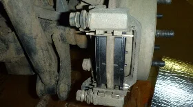 Обслуживание, замена переднего тормоза Ssang Yong Kyron