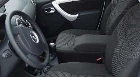 Установка подлокотника в Lada Largus