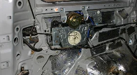 Разборка раздвижной двери Газель