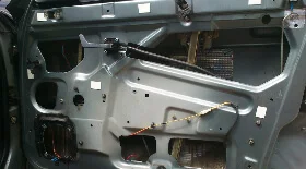 Ремонт передней двери ВАЗ 2112