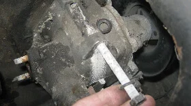 Установка крышки насоса охлаждающей жидкости на ВАЗ - Класика