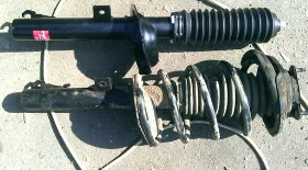 Нюансы установки передних амортизаторов на Ford Focus 2