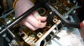 Рассухаривание клапанов на двигателе 2.8 V6 Audi A6