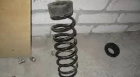 Установка пружины на Suzuki Jimny