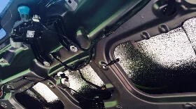 Разборка - шумоизоляция 5-ой двери Kia Sportage 3