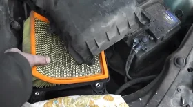 Проверка жидкостей, замена воздушного фильтра на ВАЗ 2114