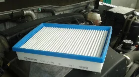 Замена воздушного фильтра на Mazda 3