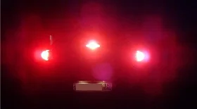 Замена лампы фонаря дополнительного сигнала торможения на Mazda 3