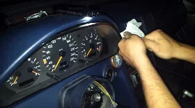 Снятие панели приборов на Renault Kangoo