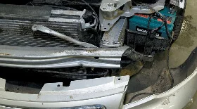 Снятие переднего бампера Волга Сайбер