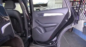 Снятие обшивки двери Audi Q5