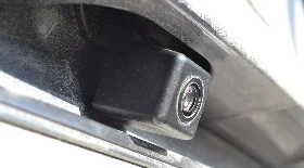 Установка камеры заднего вида на Hyundai Solaris