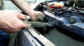 Замена вентилятора радиатора двигателя на Ford Focus II  