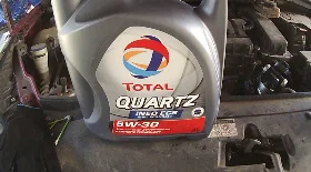 Замена масла для Citroen / Peugeot с двигателем 1,6 л. TU5JP4