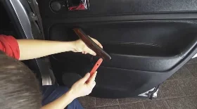 Снятие обшивки двери Volkswagen Passat B5