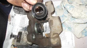 Ремонт задних суппортов Opel Vectra B
