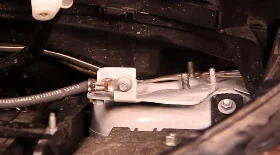 Замена амортизаторов на Ford Fiesta VI