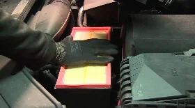 Замена воздушного фильтра двигателя Volkswagen Passat В3/B4