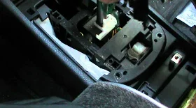 Как снять центральную консоль, ручку АКПП Nissan Tiida