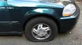 Ремонт колеса в дороге