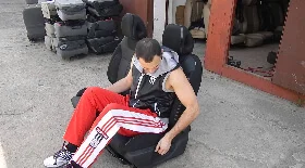 Демонтаж передних сидений Citroen C4