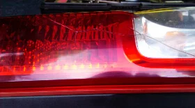 Замена заднего фонаря на Opel Vivaro