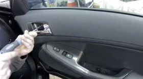 Снятие обшивки двери Kia Optima