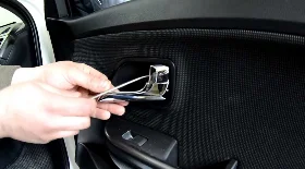 Снятие обшивки двери Kia Rio 3