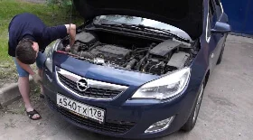 Снятие фары на Opel Astra J