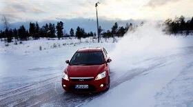 Советы по управлению автомобилем зимой
