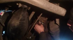 Замена развальной тяги на Mercedes C200 (W-202)