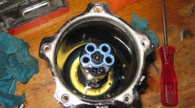 Замена топливного фильтра на Volkswagen Caddy