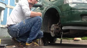 Замена тормозных колодок Opel Astra G